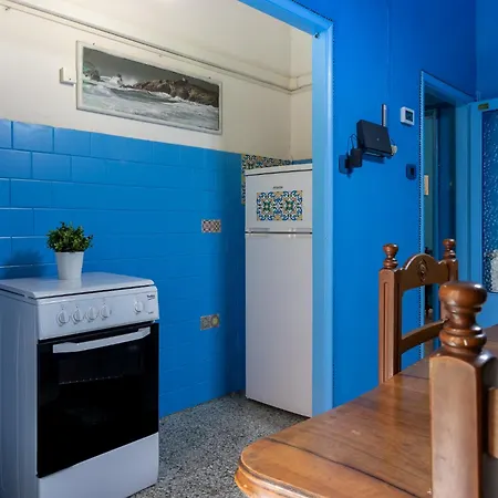 Un Tocco Di Blu - La Vegra Ferrara