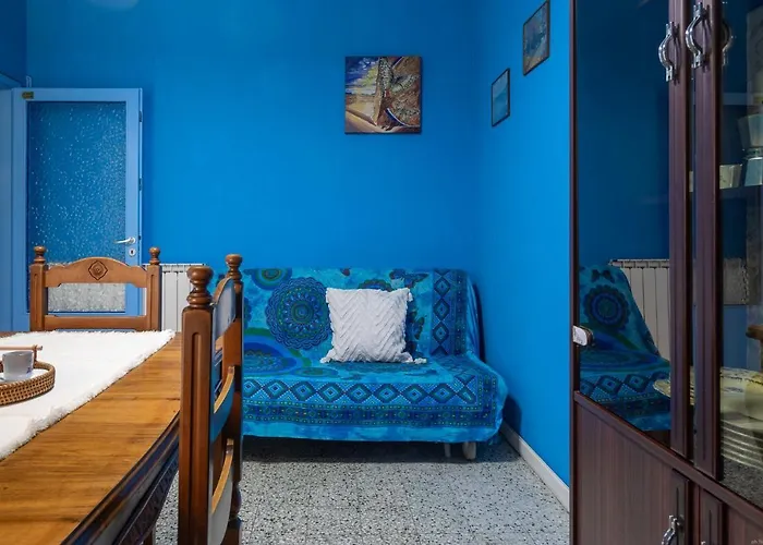 Guesthost - Un Tocco Di Blu - La Vegra * Φεράρα