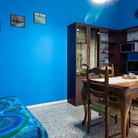 Appartamento Guesthost - Un Tocco Di Blu - La Vegra Ferrara