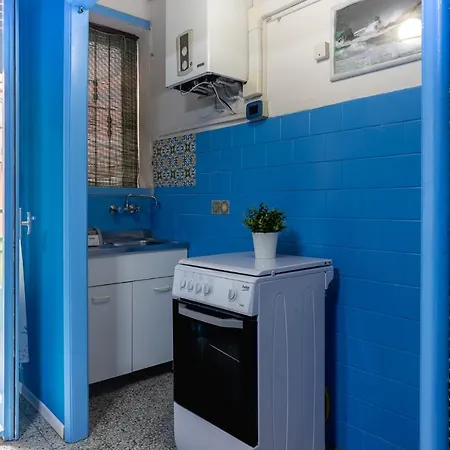 Un Tocco Di Blu - La Vegra