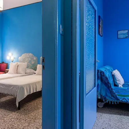 Apartment Un Tocco Di Blu - La Vegra