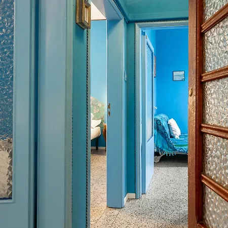 Un Tocco Di Blu - La Vegra 페라라