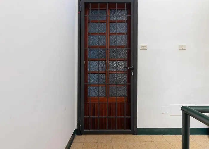 Guesthost - Un Tocco Di Blu - La Vegra Apartament Ferrara